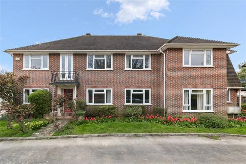 Parkwood Avenue, Esher, Surrey, KT10