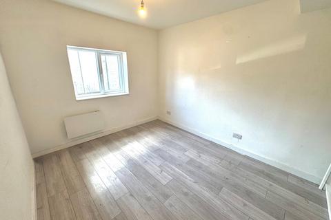 1 bedroom flat to rent, Bitterne Village Bitterne Road, Southampton, SO18