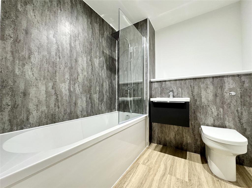 Main Bathroom