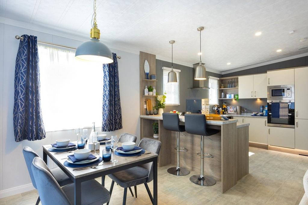 Dining Area/Kitchen