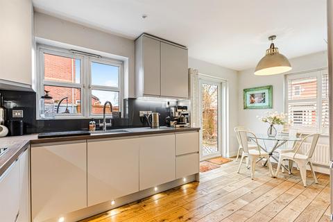 4 bedroom detached house for sale, Woodlands Court, Oadby, Leicester