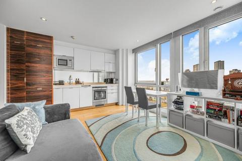 1 bedroom flat to rent, Fairmont Avenue, London E14