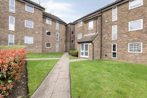 1 bedroom apartment for sale, Benhill Road, Sutton SM1