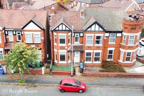 3 bedroom semi-detached house to rent, Slade Lane, Greater Manchester M19