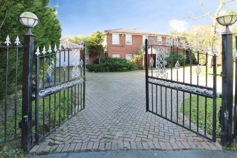 undefined, Tomswood Road, Essex IG7