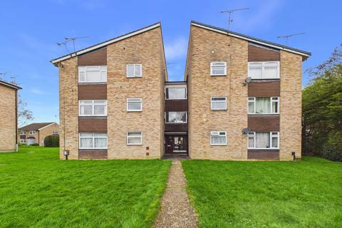 2 bedroom flat for sale, Hayling Court, Crawley RH11