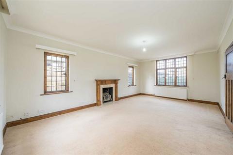 4 bedroom house to rent, Hertford Avenue, London SW14