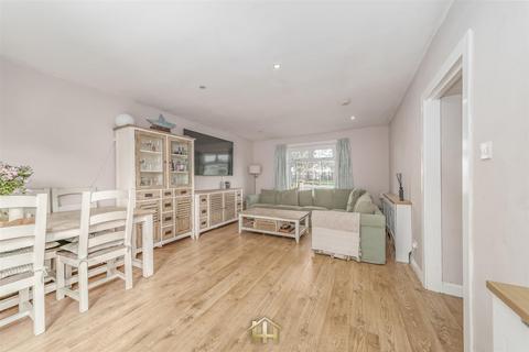undefined, Buttars Loan, Dundee DD2