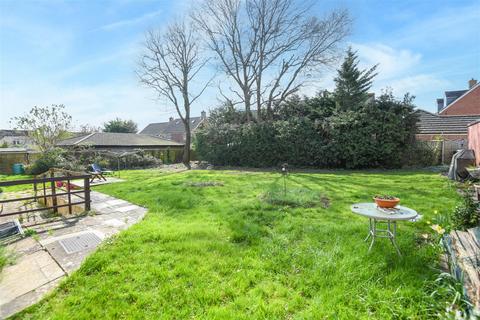 2 bedroom flat for sale, Orchard Hall, Trowbridge