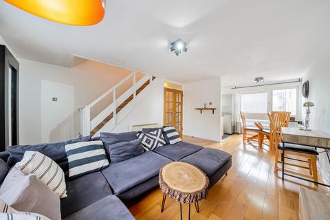 2 bedroom duplex for sale, Langland Court, Northwood