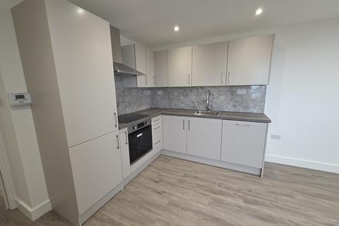 undefined, Russell Rise, LUTON