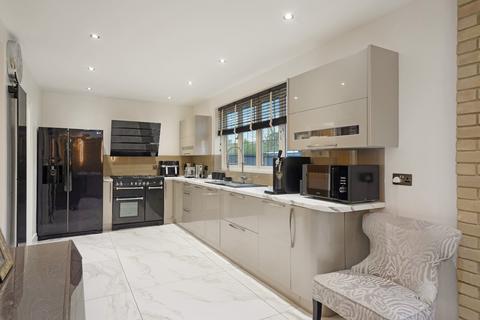 3 bedroom semi-detached house for sale, North Harrow, Middlesex HA2