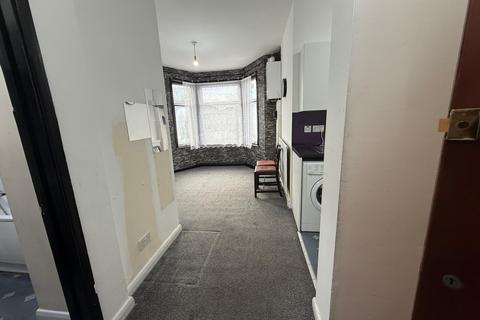 1 bedroom flat to rent, Elgin Road, Ilford, Essex, IG3