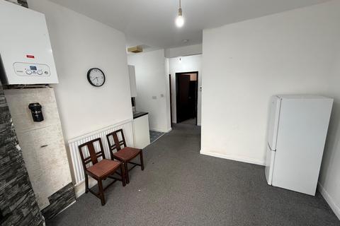 1 bedroom flat to rent, Elgin Road, Ilford, Essex, IG3