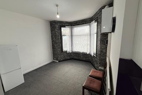 1 bedroom flat to rent, Elgin Road, Ilford, Essex, IG3