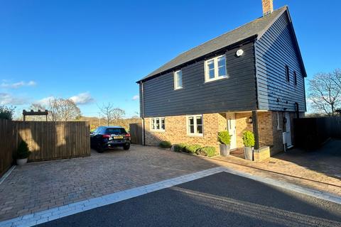 4 bedroom detached house for sale, Poppy Place, Poole BH16