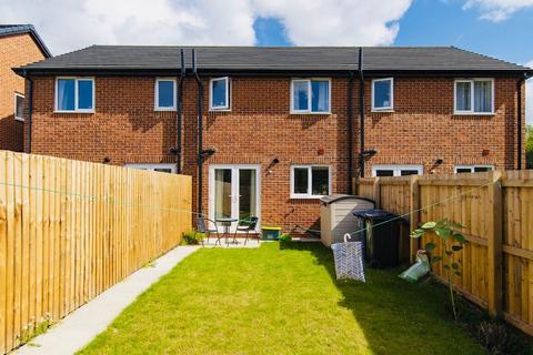 3 bedroom house to rent, Grasmere Avenue, Leyland, PR25