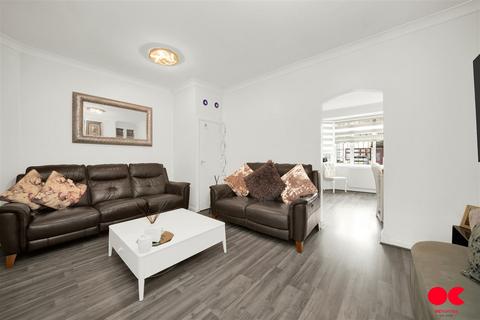 Cherry Tree Close, Rainham RM13