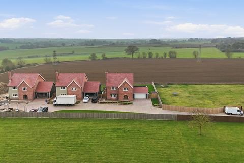 4 bedroom detached house for sale, High Road, Stowmarket IP14