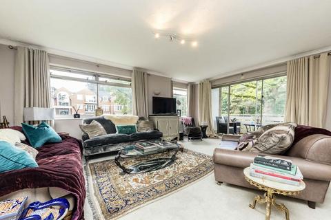 undefined, St. Georges Road, Weybridge KT13