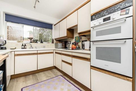 undefined, St. Georges Road, Weybridge KT13