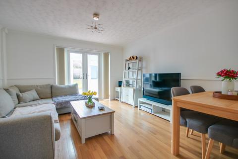 2 bedroom semi-detached house for sale, BURSLEDON GREEN! CHAIN FREE! WOW FACTOR KITCHEN!