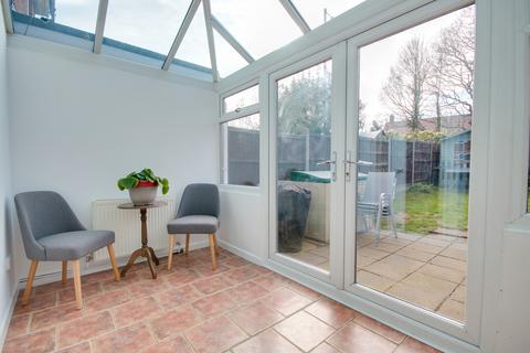 2 bedroom semi-detached house for sale, BURSLEDON GREEN! CHAIN FREE! WOW FACTOR KITCHEN!