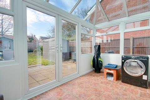 2 bedroom semi-detached house for sale, BURSLEDON GREEN! CHAIN FREE! WOW FACTOR KITCHEN!