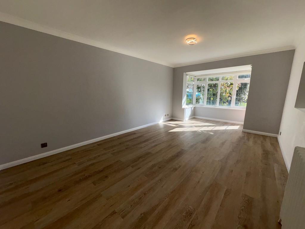2 Holly Lodge Rec