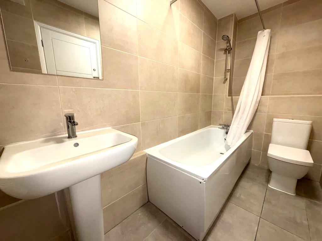 2 Holly Lodge Bath