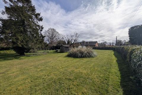 3 bedroom detached bungalow for sale, Waterloo Avenue, Leiston