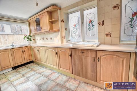 3 bedroom semi-detached house for sale, Fulwell Road, Fulwell