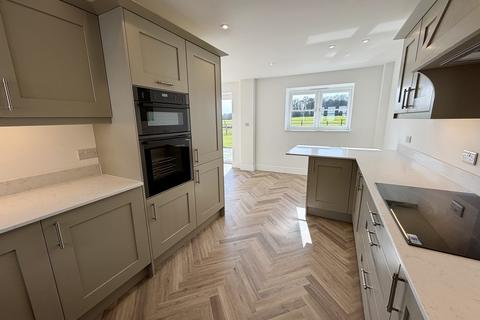undefined, Lysways Lane, Hanch, Lichfield