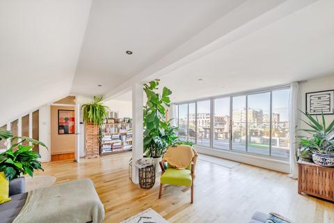 2 bedroom flat for sale, First Avenue, Hove, BN3