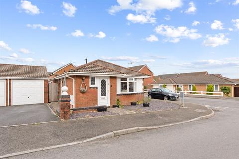 2 bedroom detached bungalow for sale, Bryn Derwen, Sketty, Swansea