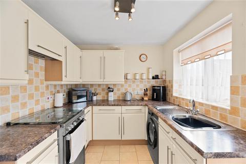 2 bedroom detached bungalow for sale, Bryn Derwen, Sketty, Swansea