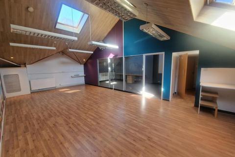 undefined, London Road, Hook RG27