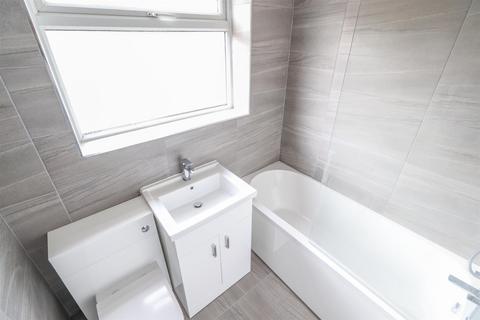 3 bedroom house to rent, Haunchwood Road, West CV10