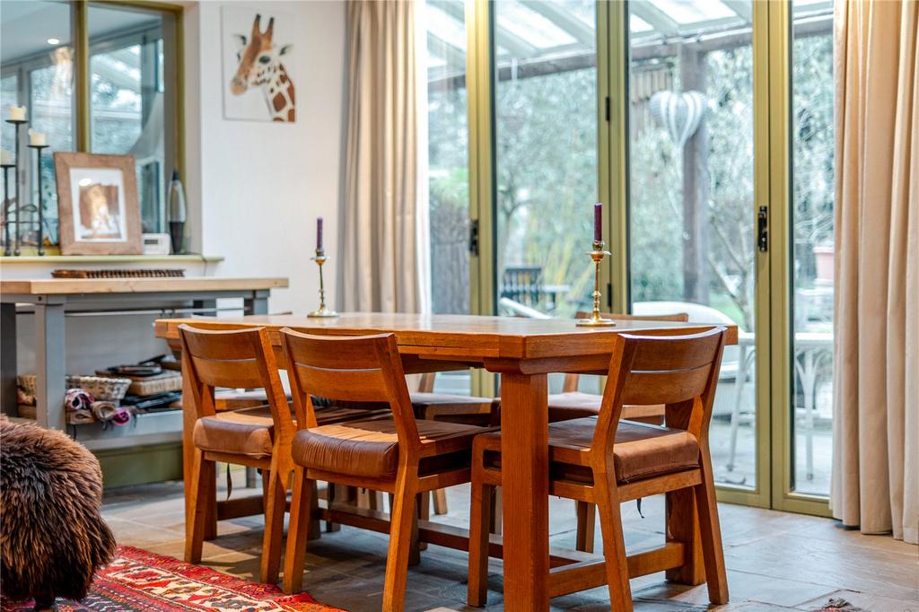 Breakfast Room