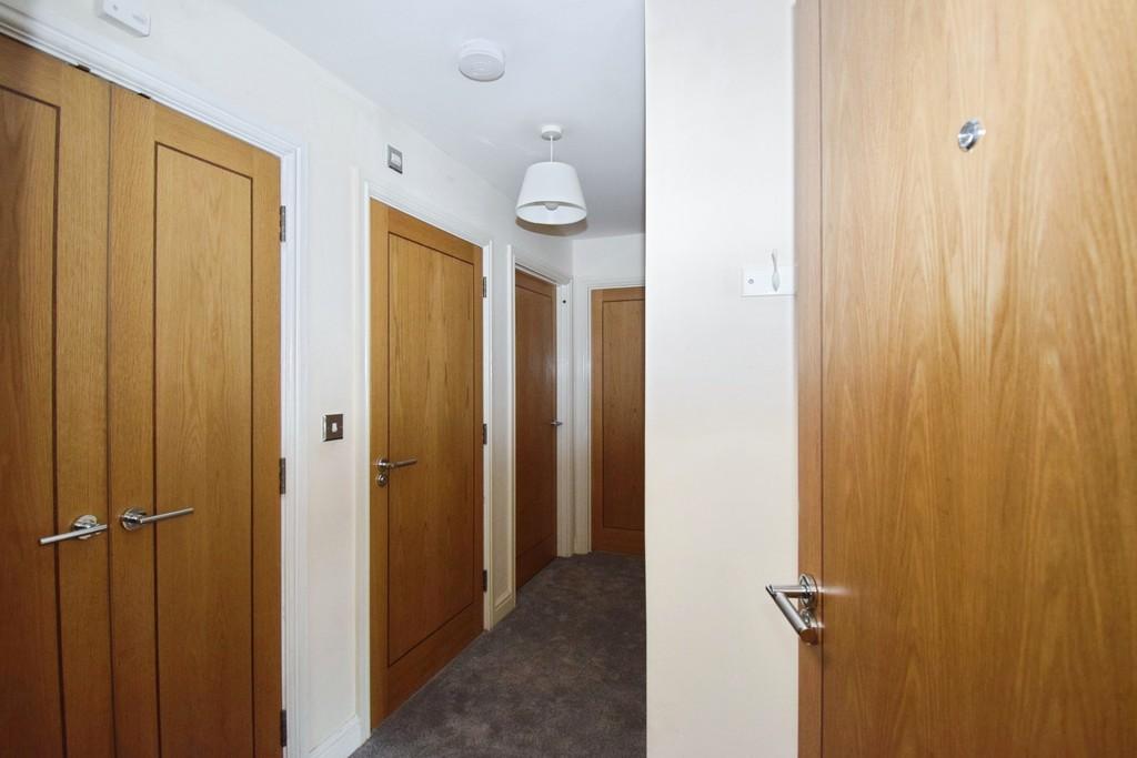 11 The Wharf, hall
