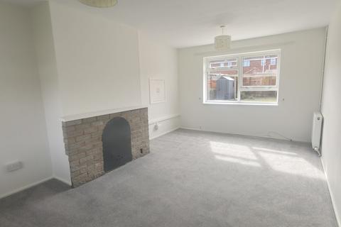 3 bedroom terraced house to rent, Kendal Green, Warndon