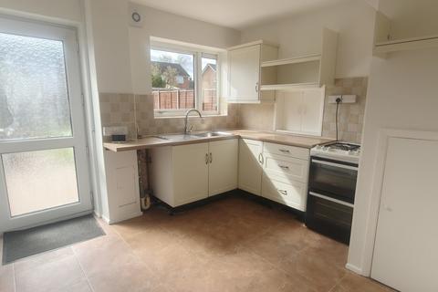 3 bedroom terraced house to rent, Kendal Green, Warndon