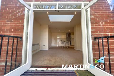 2 bedroom apartment for sale, Wentworth Lodge, Wakefield WF1