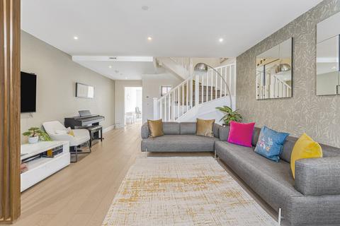 4 bedroom townhouse for sale, Kingsborough Place, Kingston Upon Thames KT2