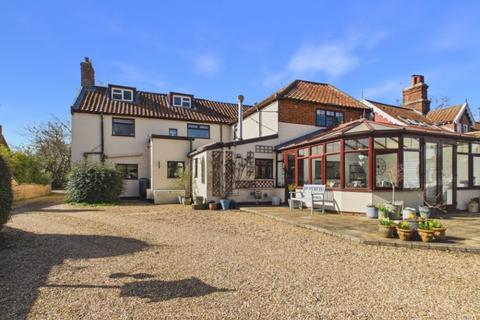 5 bedroom cottage for sale, Norwich Road, Chedgrave