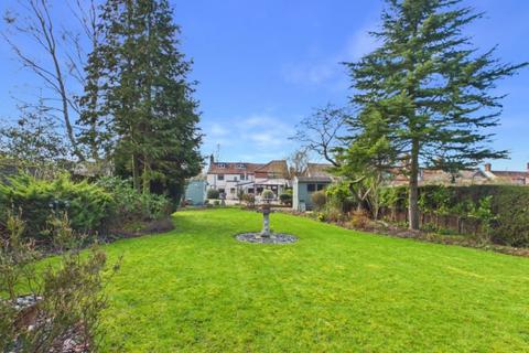5 bedroom cottage for sale, Norwich Road, Chedgrave