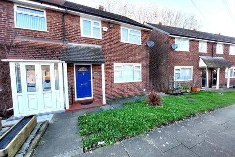 3 bedroom end of terrace house to rent, Malton Avenue, Whitefield, Manchester