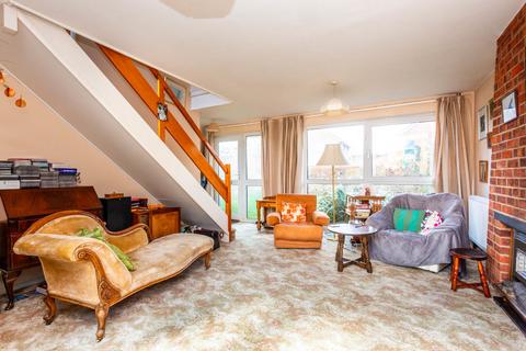 undefined, Meadow Walk, Higham Ferrers NN10