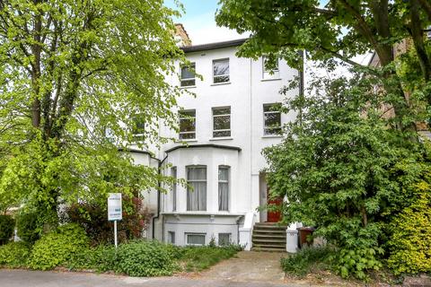 2 bedroom flat to rent, Canning Road, East Croydon
