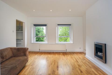 2 bedroom flat to rent, Canning Road, East Croydon